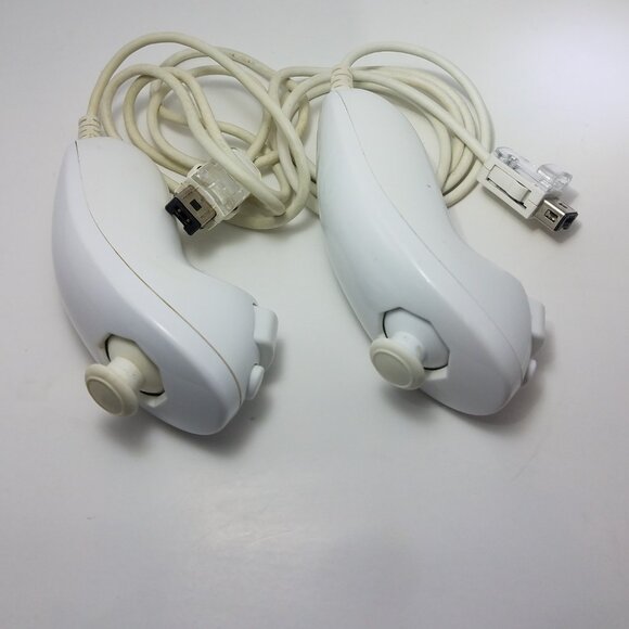Nintendo Wii Nunchuk Controller - Picture 4 of 4